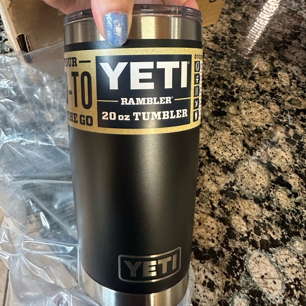 Yeti 20oz Rambler tumbler . Brand new. Black.
